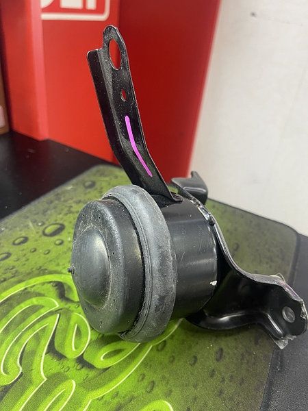 Подушки двигателя Toyota