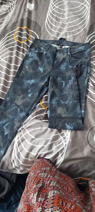 Lot 5 perechi de blugi + 1 bluza