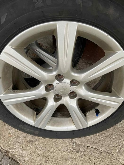 Джанти 5/100,17 и зимни гуми 215/55/17 за субаро Легаси 2011