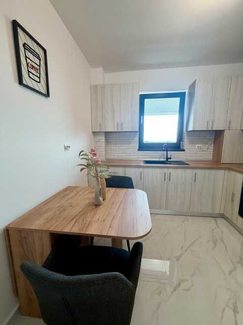 Apt 2 camere (nou) prima inchiriere / 2 locuri parcare subteran/ Preciziei Pacii