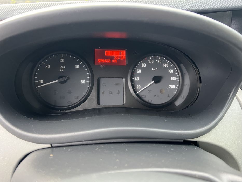 Opel vivaro 2013 euro5