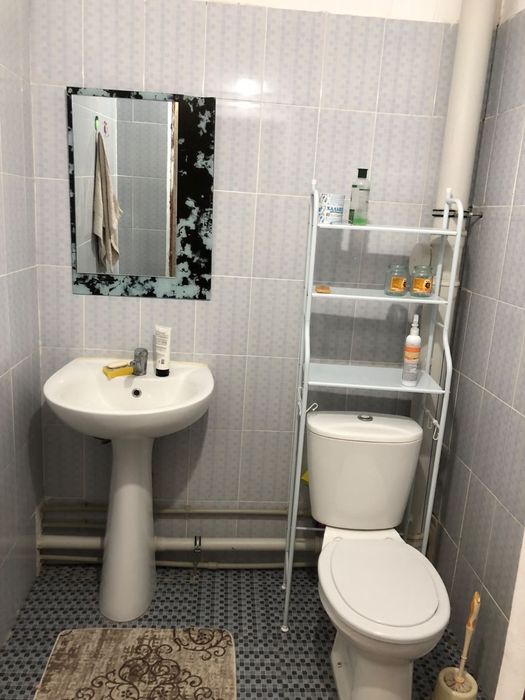уақытша жалға  2 бөлмелі үй беріледі
