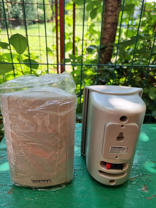 Vand boxe satelit Toshiba 2 buc