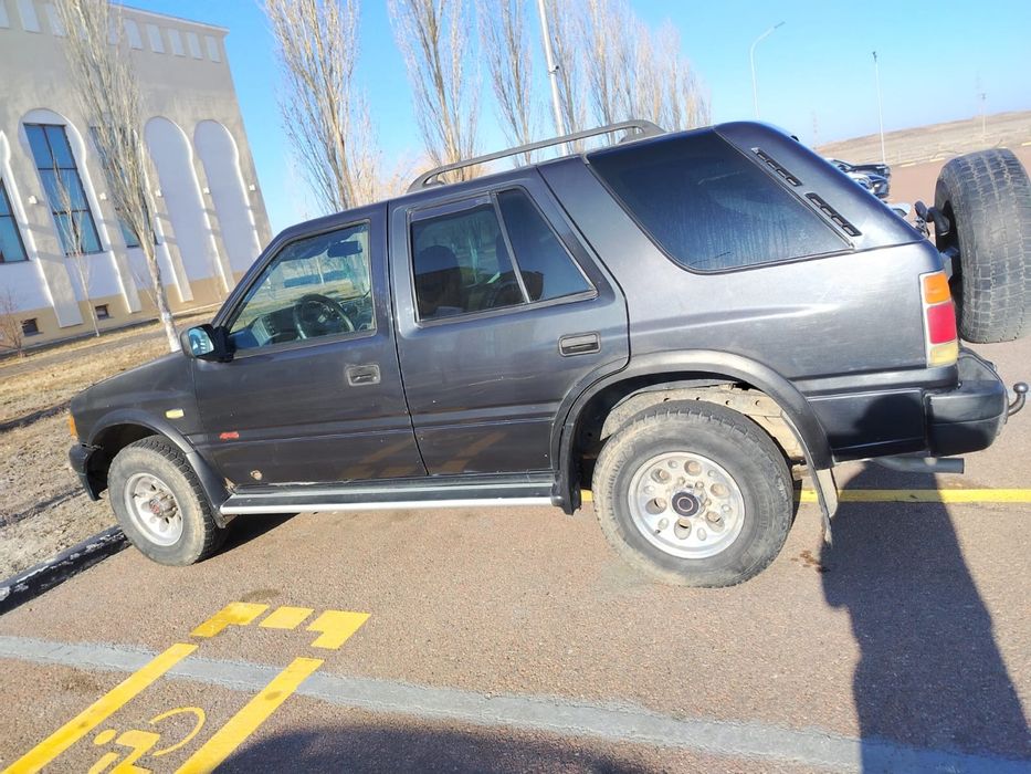 Опель Фронтера А 1994 года!