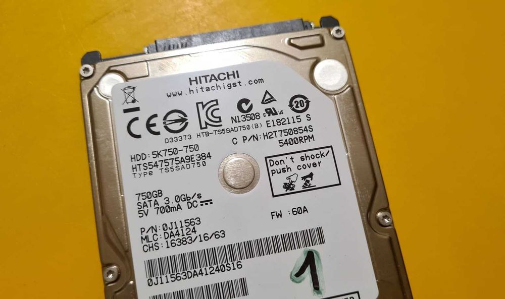 1.HDD Hard Disk Laptop Hitachi 750Gb 5400rpm 8MB SATA II
