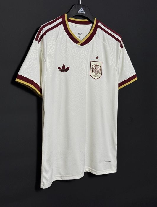 Испания 2026 world cup away тениска