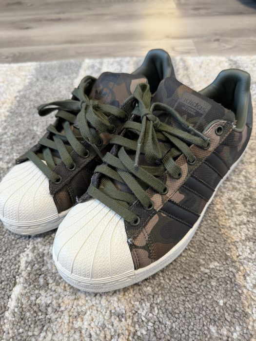 Vand adidas Superstar noi ! Numar 40 2/3