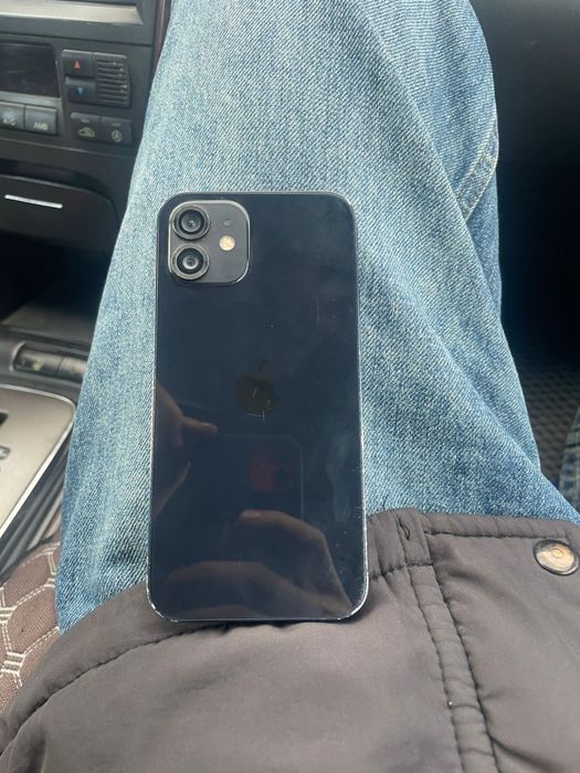 Айфон 12 сатылады