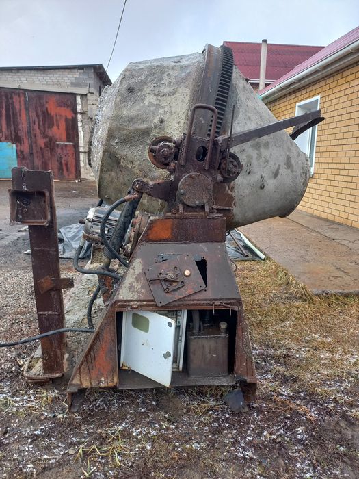 Продам бетономешалку