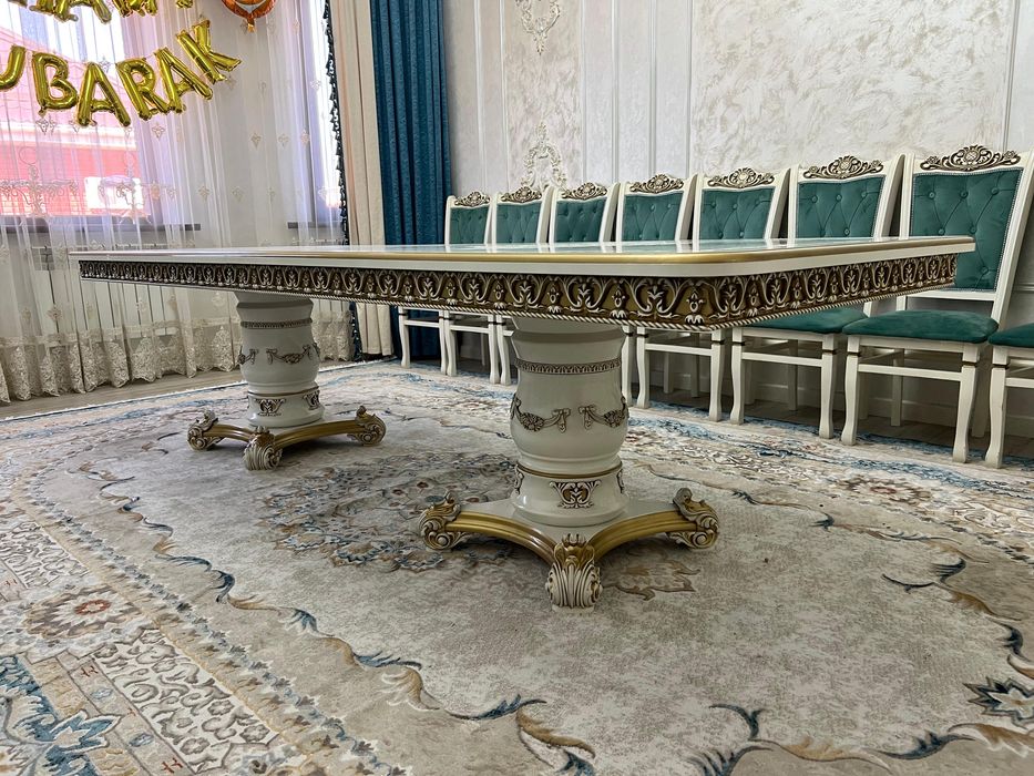 Продается обеденный (овальный) стол (трансформер) со стулями