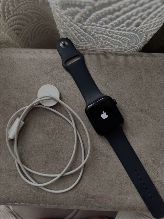 Смарт часы Apple Watch se 44мм