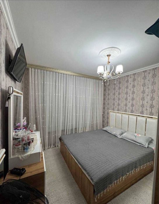 Продается 4х комнатная квартира,университет АЖОУ,Яшнабадский р-н,92м2