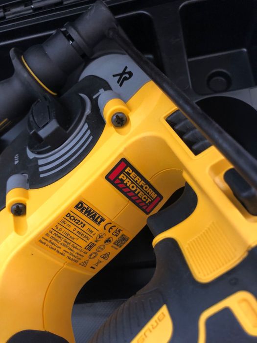 Rotopercutor Dewalt DCH 273