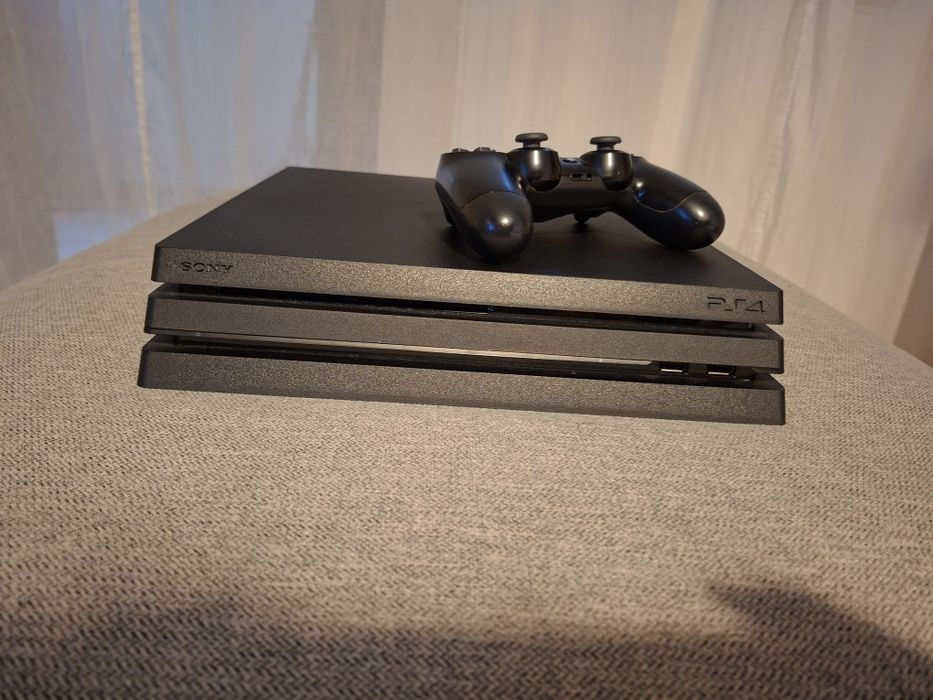 PS4 PRO + consola