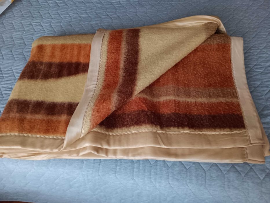 2 НОВИ памучни одеала по 25 лв.