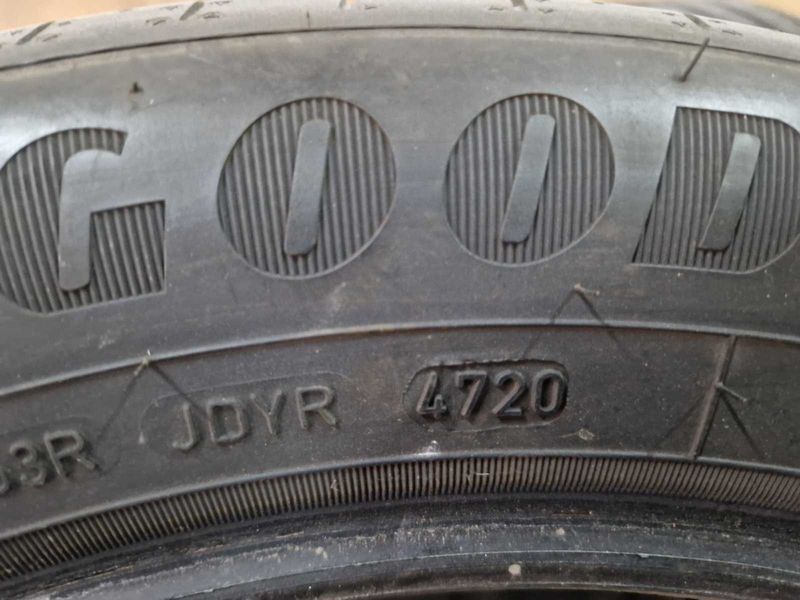 4 Goodyear R17 215/55 летни гуми DOT4720