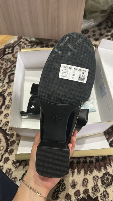 Ботинка женская в отличном состоянии