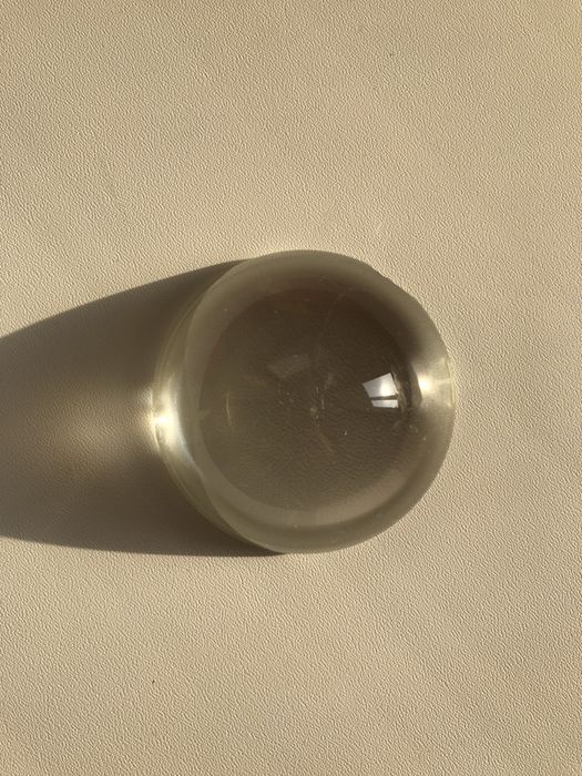 Продам увеличительное стекло. Линза.