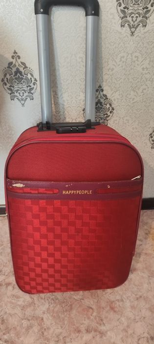 Чемодан небольшой б/у