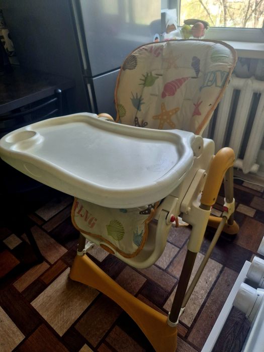Продам стульчик для кормления