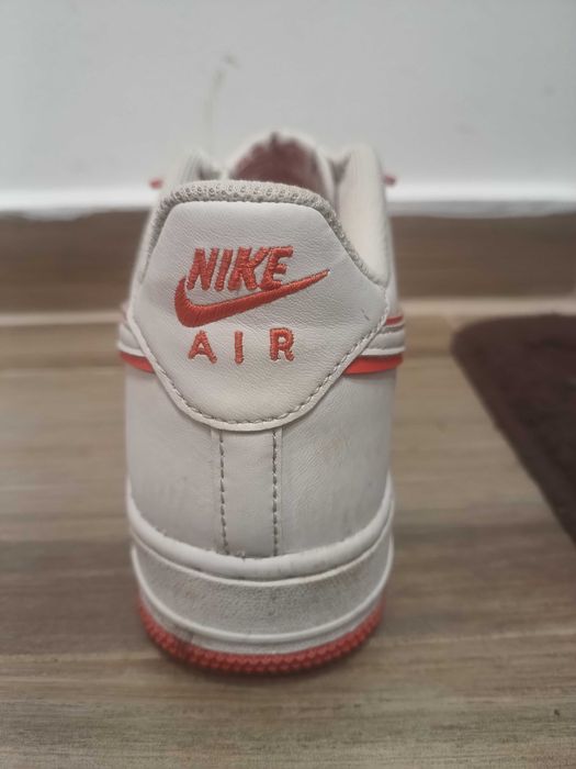 Air force 1 White and red