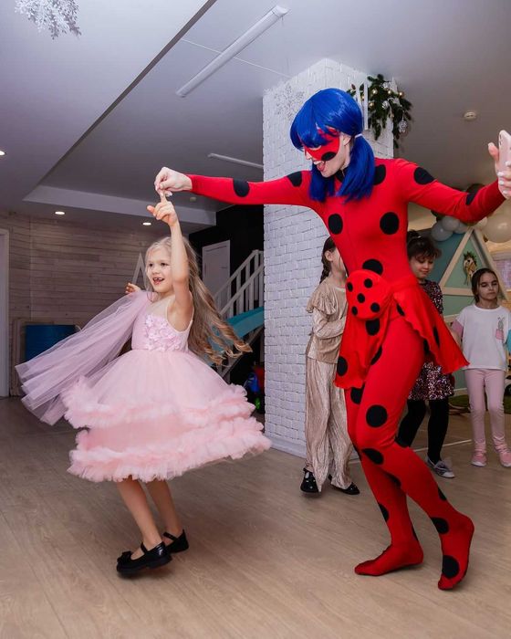 Аниматори,DJ,фокусници,Водещи от Party Agency Happy Day