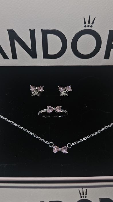 Set Pandora fundita roz