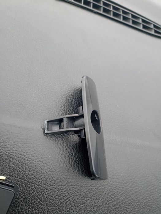 Ручка бардачка Пассат B5