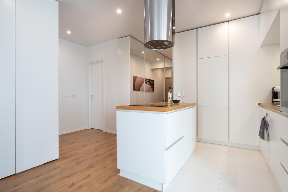 Дава се под наем Тристаен апартамент в София, Дружба 1 - 110 кв.м за 950 € - Снимка #3