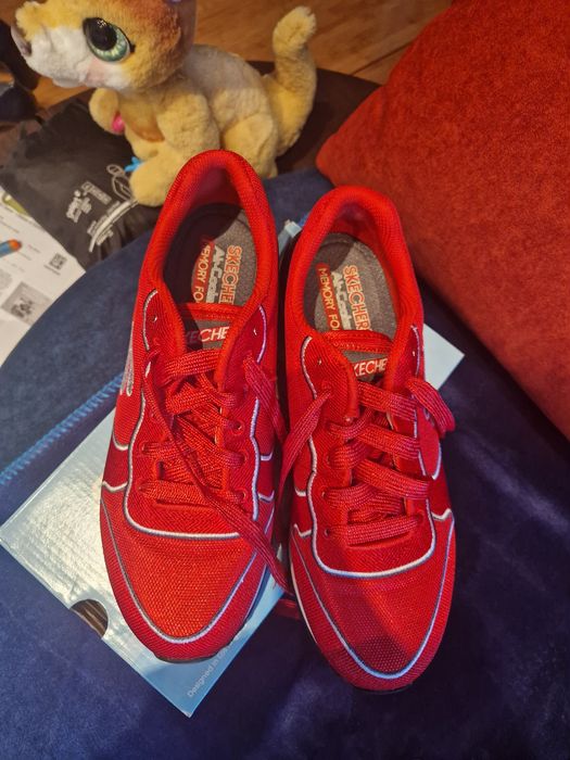Adidași Skechers