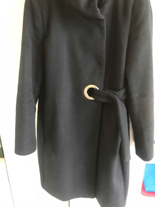 Продавам елегантно палто