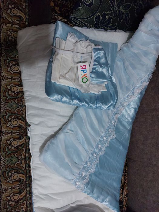 Продам конверт на выписку с роддома