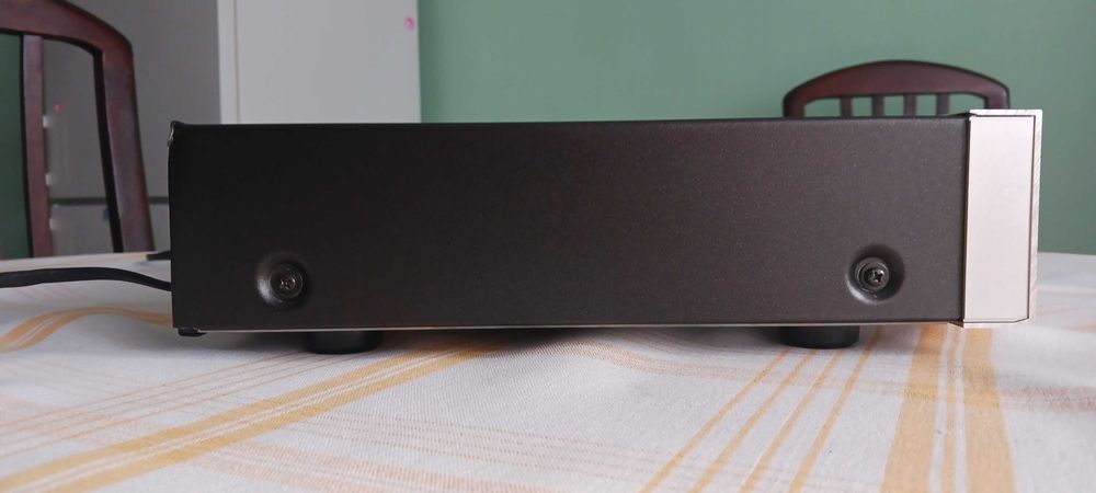 Предусилвател Luxman C-03 Class A