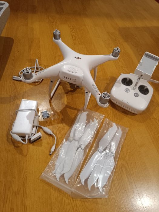 DJI Phantom 4 Pro V2.0 Dronă
