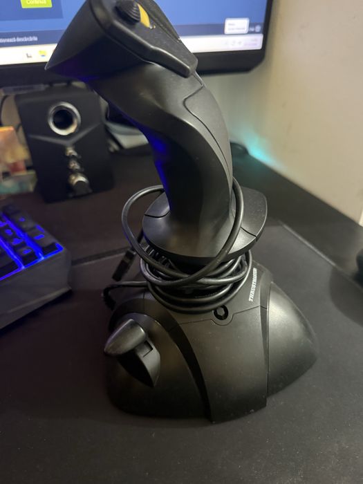 Vand joystick thrustmaster usb