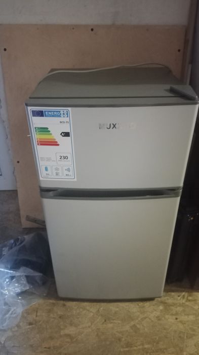 Продаю холодильник