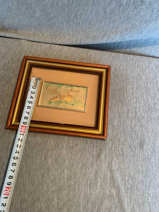 малка картина на златен лист