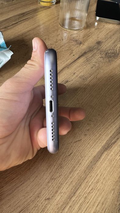IPhone 11 128гб.