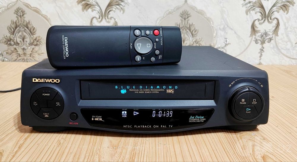 Видеомагнитафон Daewoo DV-F34W