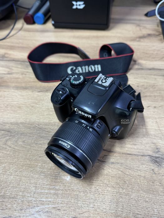 Фотоаппарат Canon EOS 1100D