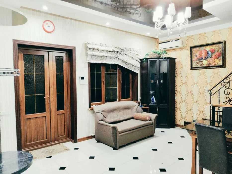 NA26019 Сдаётся дом с сауной и бассейном на Домбирабаде, Чиланзар.