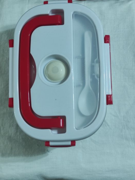 Продается электрический ланч-бокс 200тыс.сум