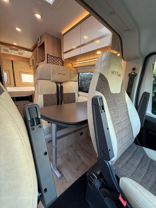 Campervan GiottiLine 60T – Peugeot Boxer – 2023 – 15.000 km  Echipare premium • Full off-grid / off-camping • Primul proprietar