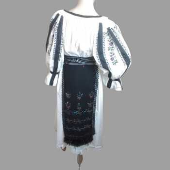 Costum popular RAR  lucrat manual zona Gorj sau Dolj  masura M