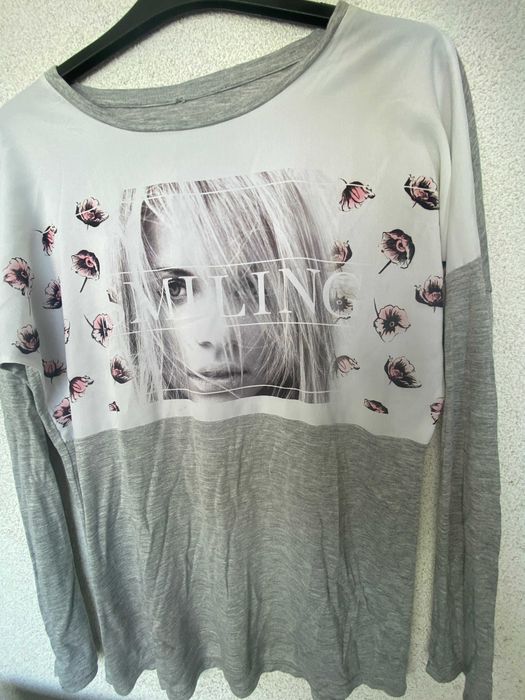 Bluza gri cu alb, vascoza, nou fara eticheta, S/M