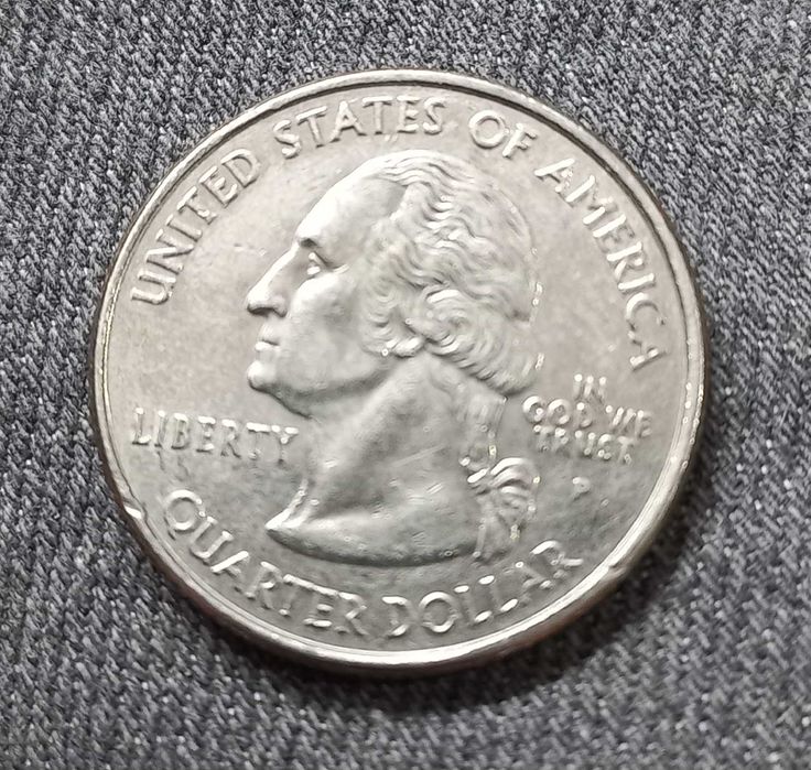 Монета коллекционная