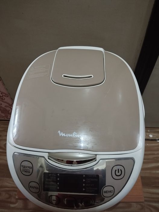 Мультиварка  Мулинекс.