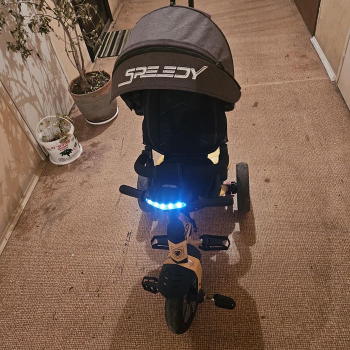 Триколка Lorelli