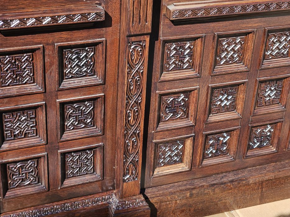 UNICAT Biblioteca sf.sec.XIX Usi Vitralii cristal lungime3,77m h 2,30m