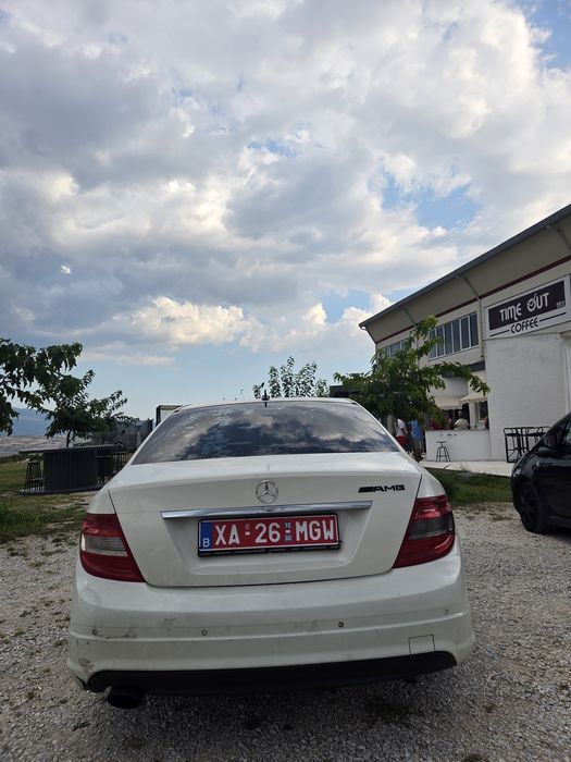 Mercedes-Benz C200